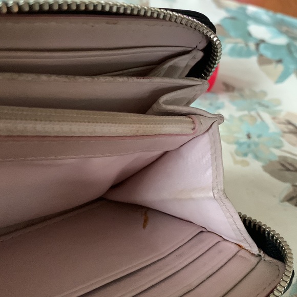 Coach Pebbled Zip Around Leather Wallet CC Emblem - Picture 6 of 7